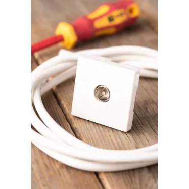 Розетка ТВ (ширина 2 модуля)