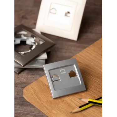 Валенсия лицевая панель розетки RJ-45 1-местная сталь