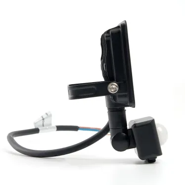 Прожектор светодиодный LL-906 с датчиком 20W 6400K 230V черный IP44 121*160*53мм | 29556 | FERON