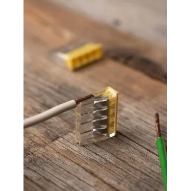 Строительно-монтажная клемма СМК 2273-244 (с пастой) 4 отверстия 0,5-2.5 мм2 блистер (5шт.) PROxima