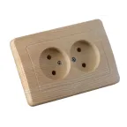 Розетка двойная скрытая со шторками сосна