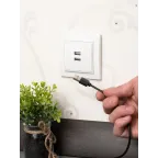 Минск Розетка USB 2-местная СП 2,1А белая