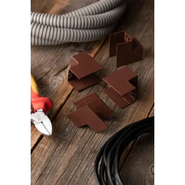 Угол внутренний (25х25) (4 шт) Plast под темное дерево