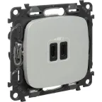 Valena ALLURE.Зарядное устройство с двумя USB-разьемами тип С-тип С 240В/5В 3000мА.С лицевой панелью.Цвет Алюминий