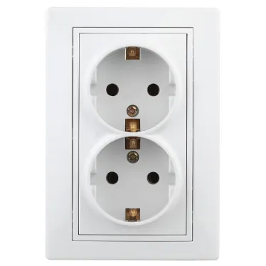 Розетка Intro Plano 1-208-01 с заземлением двойная 2X2P+E Schuko со шторками, 16А-250В, IP20, СУ, белый