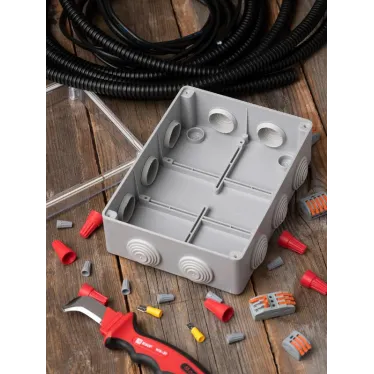 Коробка распаячная КМР-050-042пк пылевлагозащищенная 10 мембранных вводов уплотнительный шнур прозрачная крышка (190х140х70) PROxima