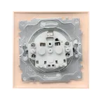 Валенсия розетка 1-местная с/з 16А кремовая с защ. штор. PROxima