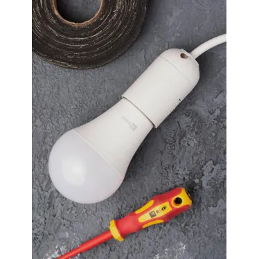 Патрон Е27 пластиковый подвесной термостойкий пластик белый PROxima