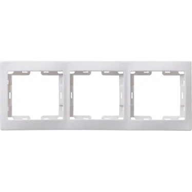 КВАРТА Рамка горизонтальная белая 3 поста