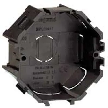 Коробка встраиваемая 76мм