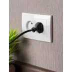 Валенсия розетка 2-местная б/з 10А белая с защ. штор.