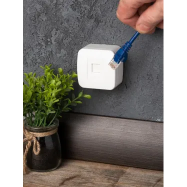 Розетка Минск RJ-45 1-местная ОП 1А 120В белая