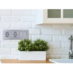 Рамка 3 поста INSPIRIA алюминий