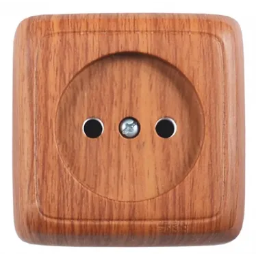 Розетка наружная с изоляционной пластиной дуб