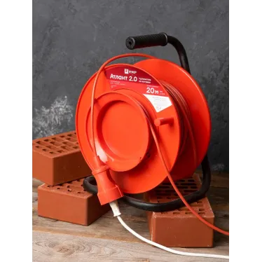 Удлинитель на катушке ''Атлант 2.0'' 1 гнездо 20м без заземления ПВС 2*0,75 6А/1,3кВт PROxima