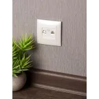 Валенсия лицевая панель розетки RJ-45 1-местная жемчуг