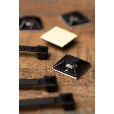 Площадка самоклеящаяся (25х25 мм) черная (100 шт)