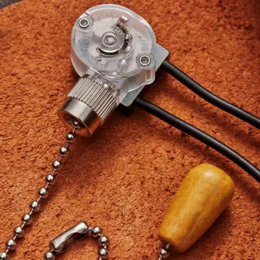 Выключатель для настенного светильника c проводом и деревянным наконечником, Silver, (1шт.) | 06-0242-A | REXANT