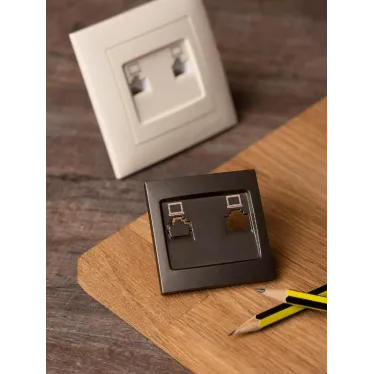 Валенсия лицевая панель розетки RJ-45 2-местная графит