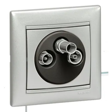 VALENA Розетка телевизионная TV-FM-SAT звезда 1.5дБ алюминий