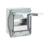 Щиток Ip65 6 модулей с шинками N+Pe Plexo 3