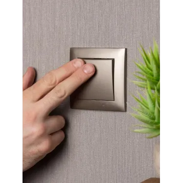 Валенсия лицевая панель выключателя 1-кл. 10А кашемир