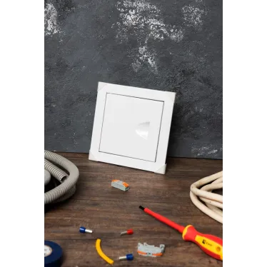 Люк ревизионный металл 150х150 Basic