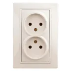 Розетка Intro Plano 1-204-02 без заземления двойная 2х2P, 16А-250В, IP20, СУ, Plano, слоновая кость