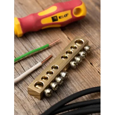 Шина нулевая 8х12мм 125А 8 отверстий крепеж по центру латунь PROxima