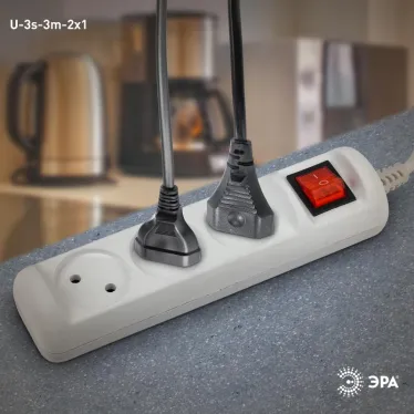 Удлинитель электрический U-3s-3m-2x1 без заземления c выключателем 3 розетки 3м ПВС 2x1мм2 10А