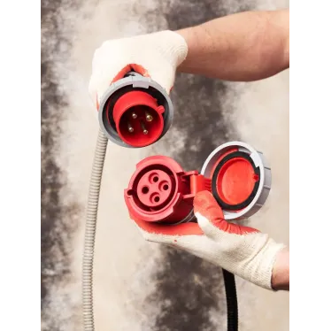 Вилка переносная 0242 3Р+РЕ 32А 380В IP67