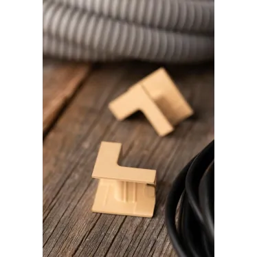 Угол внутренний (20х10) (4 шт) Plast под светлое дерево