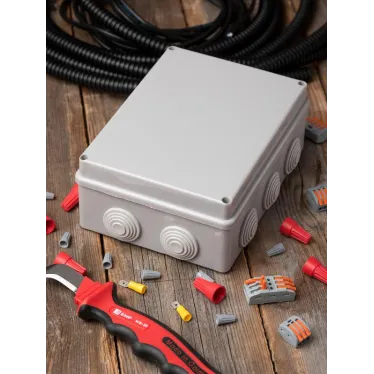 Коробка распаячная КМР-050-042 пылевлагозащитная 10 мембранных вводов уплотнительный шнур (190х140х70) PROxima