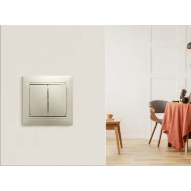 VALENA Выключатель двухклавишный в рамку слоновая кость