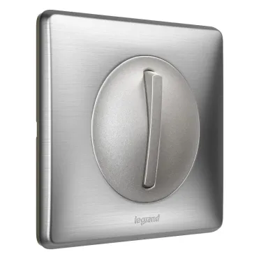 Celiane Лицевая панель выключателя/переключателя однополюсного 067001/02/31/32 с тонкой клавишей титан