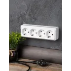 Розетка Рим 4-местная 16А с заземлением белая