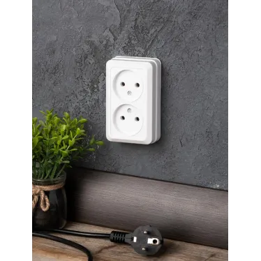 Рим Розетка двойная 10А без заземления белая