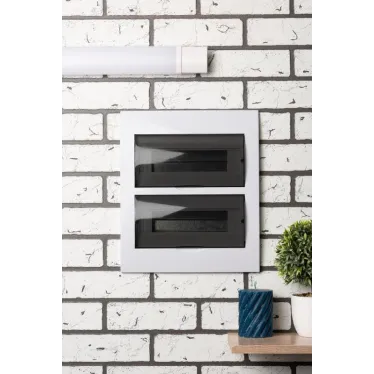 Щит распределительный встраиваемый ЩРв-П-24 IP40