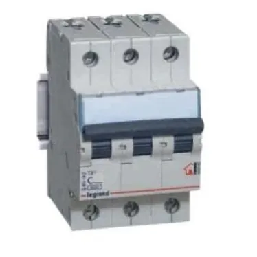 Выключатель автоматический трехполюсный 63А C TX3 6кА/10кА