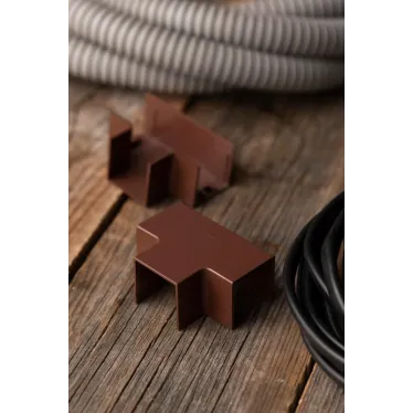 Угол T-образный (25х25) (4 шт) Plast под темное дерево