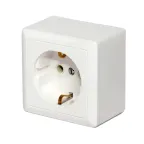ХИТ Розетка с заземлением наружная 250В 16А белая