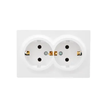 LETO Розетка двойная с заземлением закрытый корпус белый Lezard 752-0200-127B