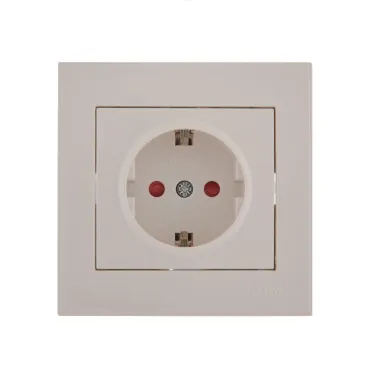 Розетка RAIN с защитой от детей керамика белая