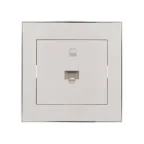 RAIN Розетка компьютерная белая с боковой вставкой хром