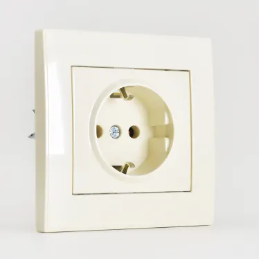 Розетка RAIN с/з керамика крем