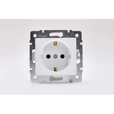 KARINA Розетка с/з ПБТ белая (10шт/120шт)