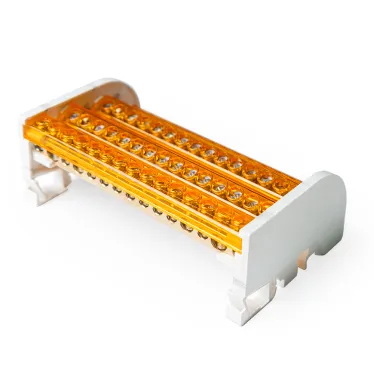 Шина на DIN-рейку в корпусе (кросс-модуль) 4х15