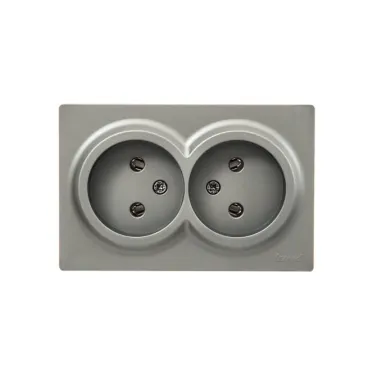 LETO Розетка двойная без заземления закрытый корпус платина Lezard 752-3500-128B