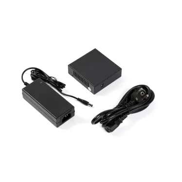 Коммутатор неуправляемый 3 порта RJ45/SFP 10 100 Мб/с PoE 30Вт