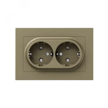 Механизм розетки двойной 16А с заземлением со шторками с рамкой шампань Эпика EKF